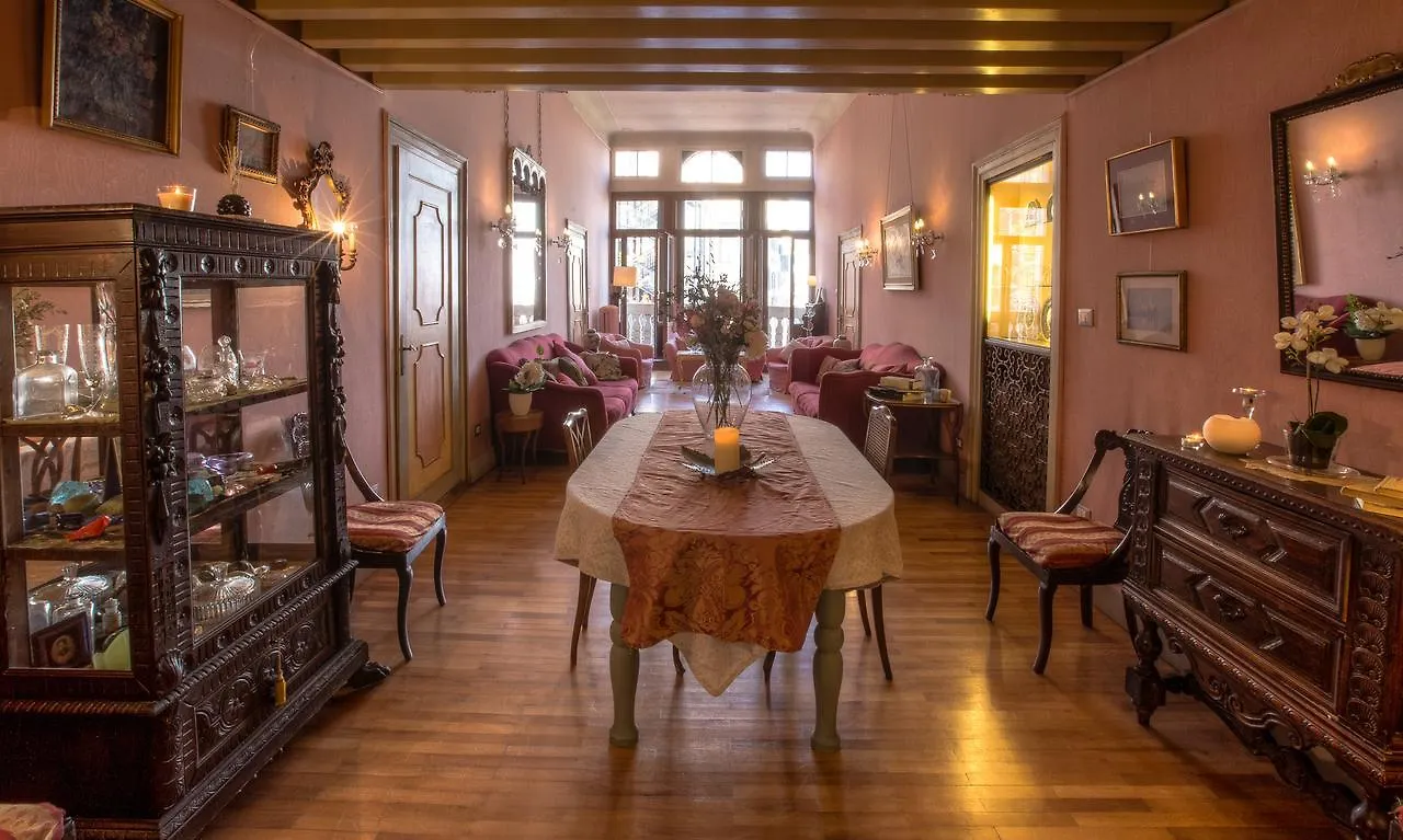 Ca' Della Corte Flats Venedig